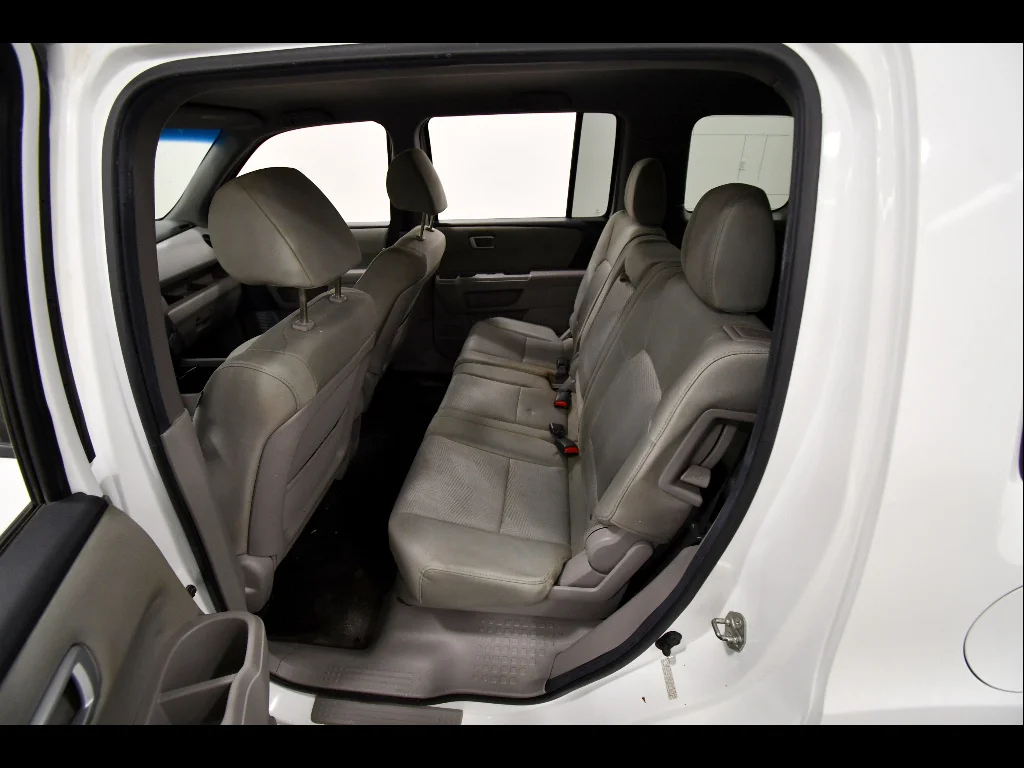 2012 Honda Pilot LX - Photo 14