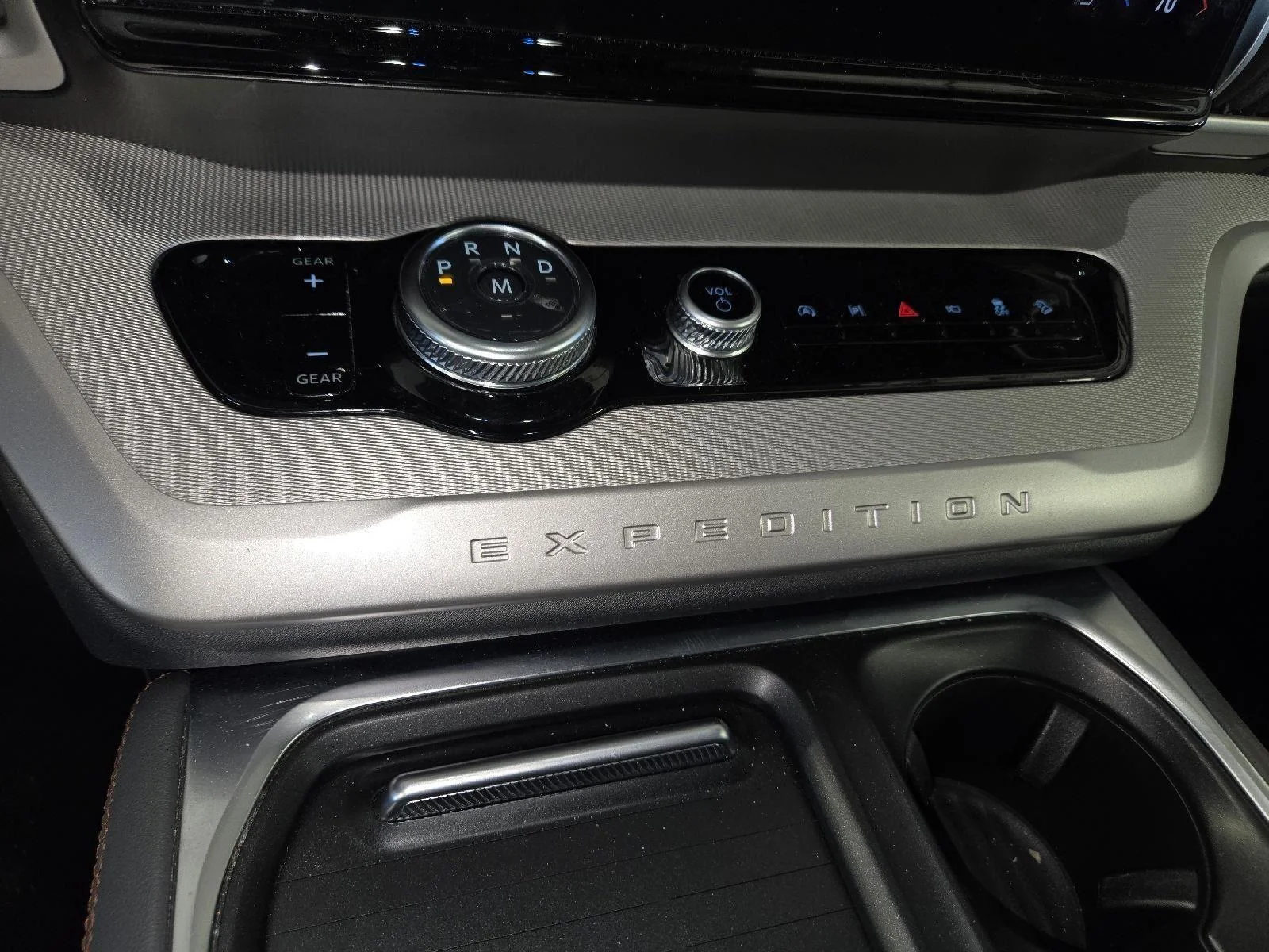 Used 2025 Agate Black Ford Active image 28