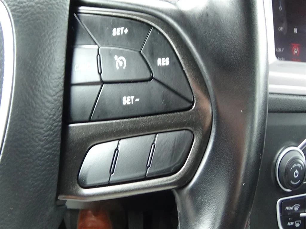 Certified Used 2023 Frostbite (pca) Dodge SXT image 21
