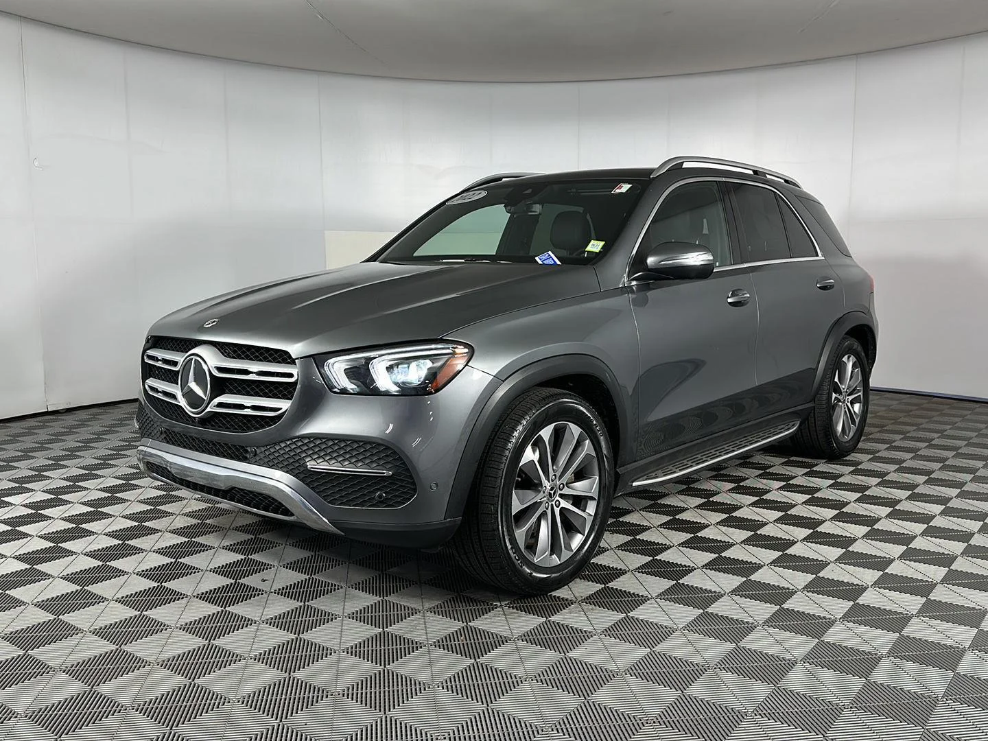 Used 2022 Selenite Grey Metallic Mercedes-Benz GLE 350 image 3