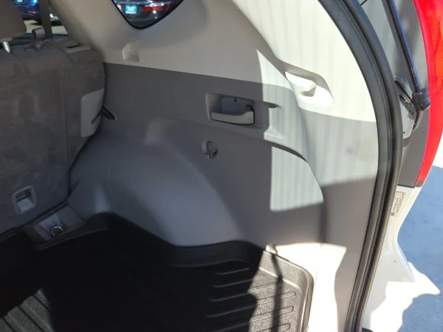 Used 2014  Honda LX image 19