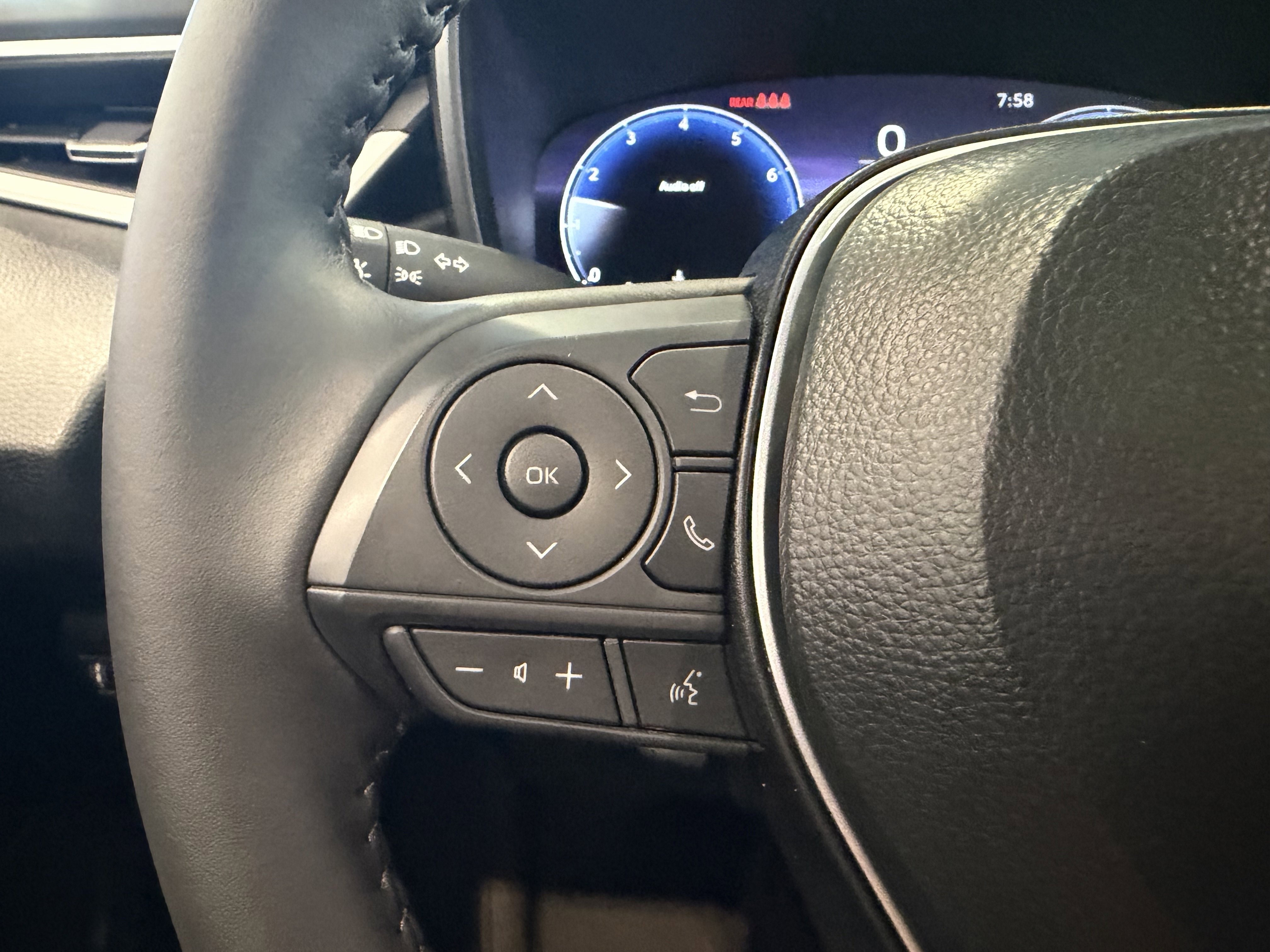 2026 Toyota Corolla XSE - Photo 35