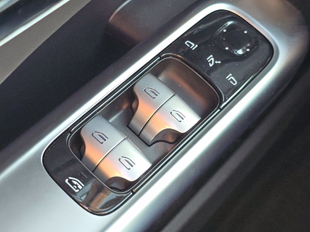 New 2026 Polar White Mercedes-Benz C 300 image 64