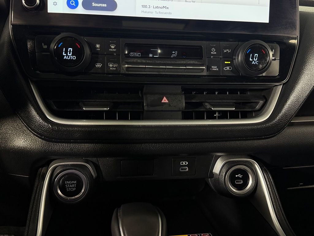 Used 2024 Cloud Toyota XLE image 32