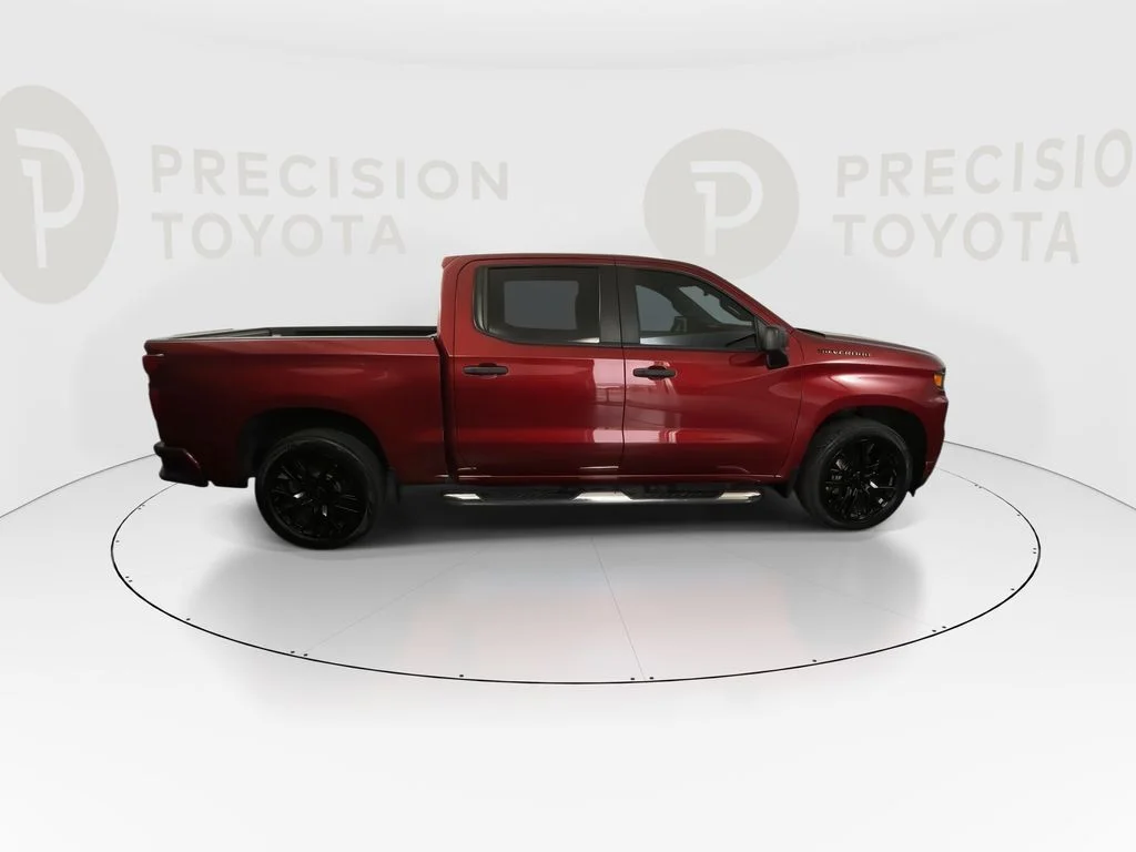 Used 2019 Cajun Red Tintcoat Chevrolet Custom image 21