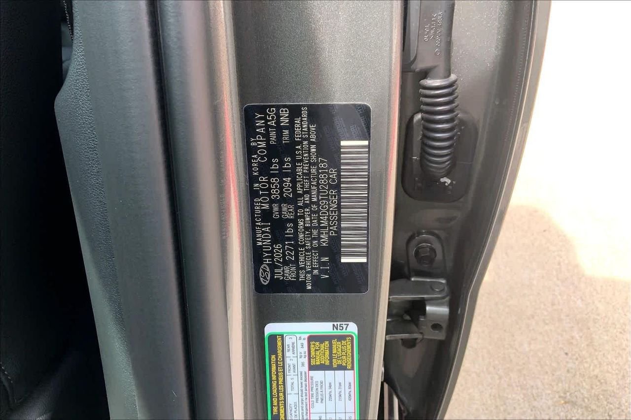 New 2026 Amazon Gray Hyundai SEL Sport Plus image 18