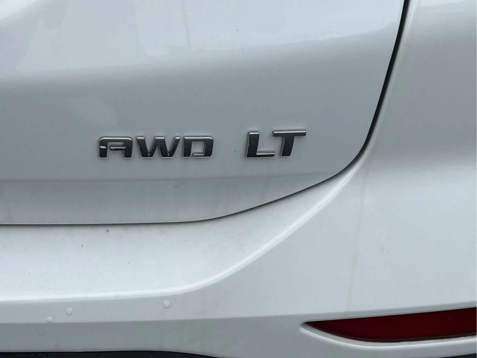 Used 2023 Summit White Chevrolet LT image 16