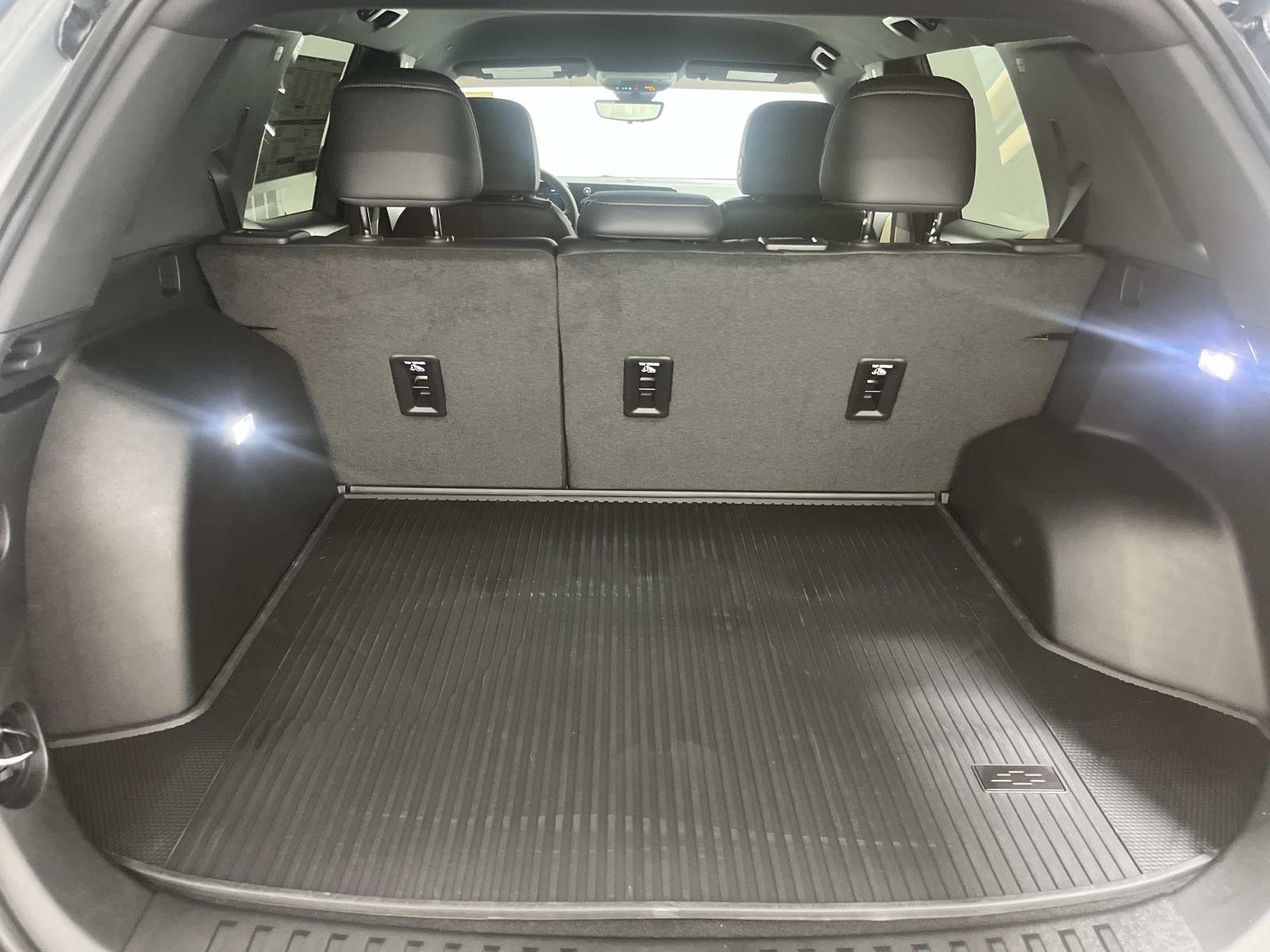 2027 Chevrolet Equinox ACTIV - Photo 11