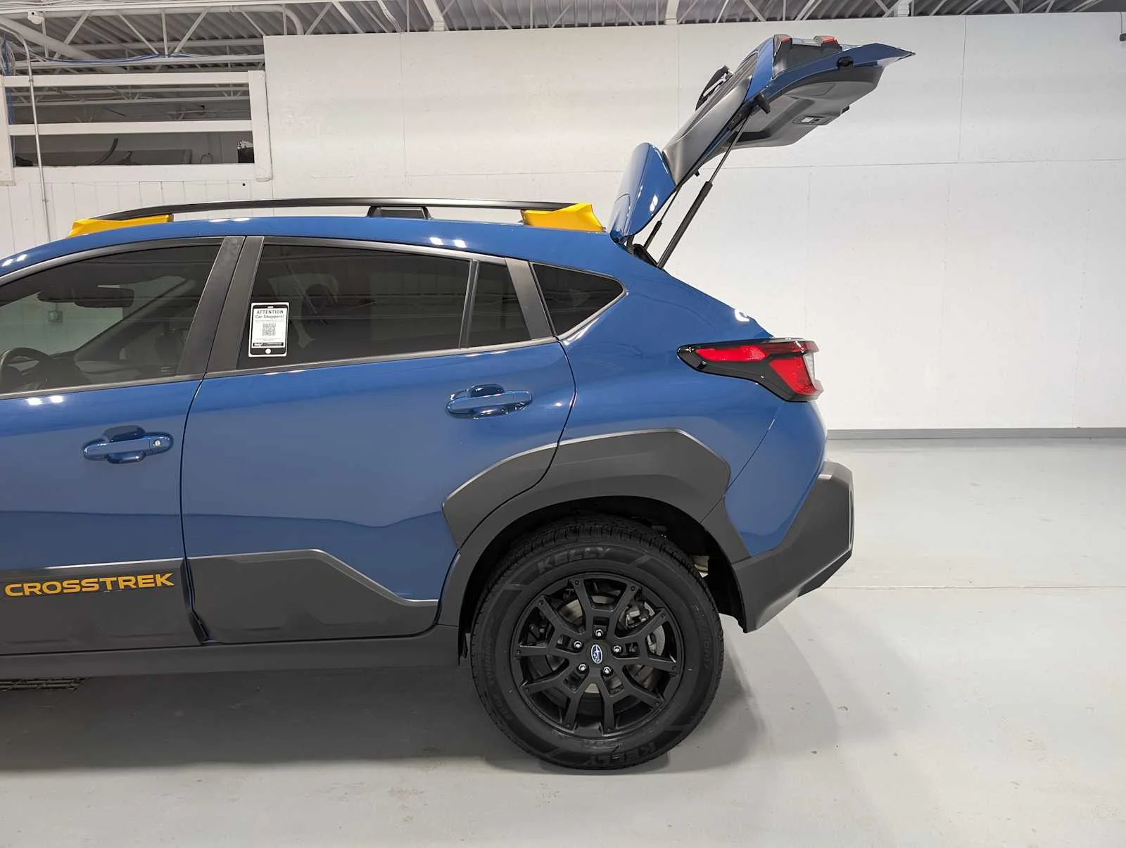 Used 2024 Geyser Blue Pearl Subaru Wilderness image 12