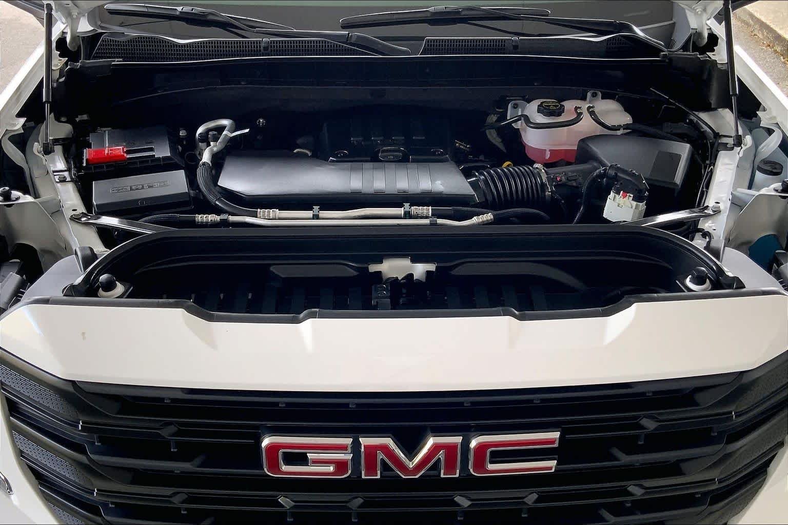 Used 2026 Summit White GMC Pro image 30