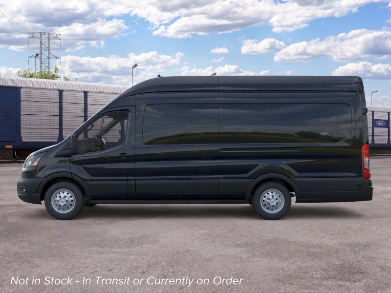 New 2026 Agate Black Metallic Ford Base image 3