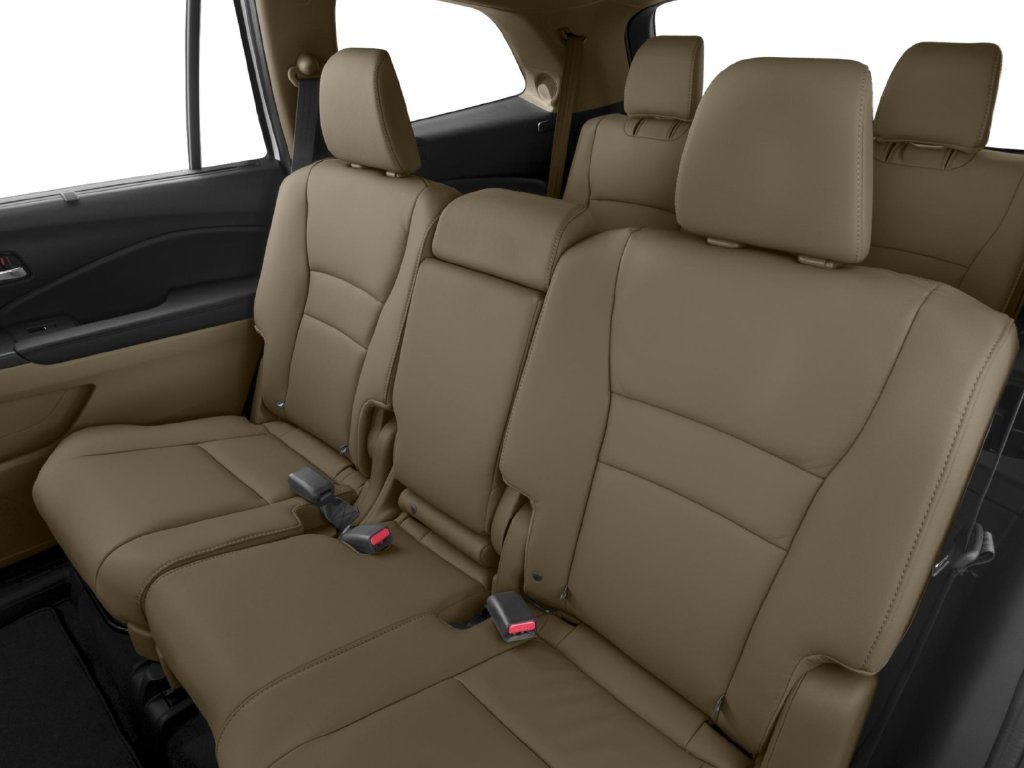 Used 2017  Honda Touring image 8