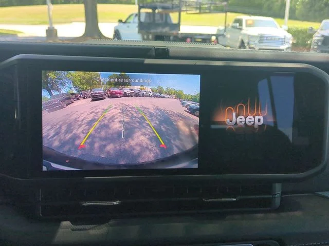 Used 2024 White Jeep Rubicon image 22