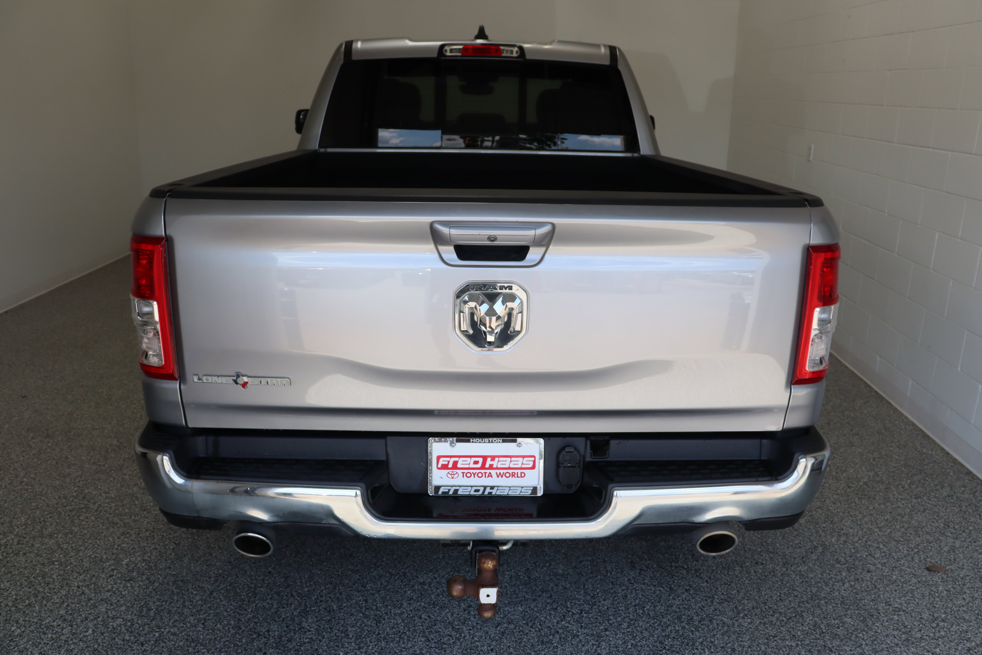 Used 2022 Billet Silver Metallic Clearcoat Ram Lone Star 5.7L image 8