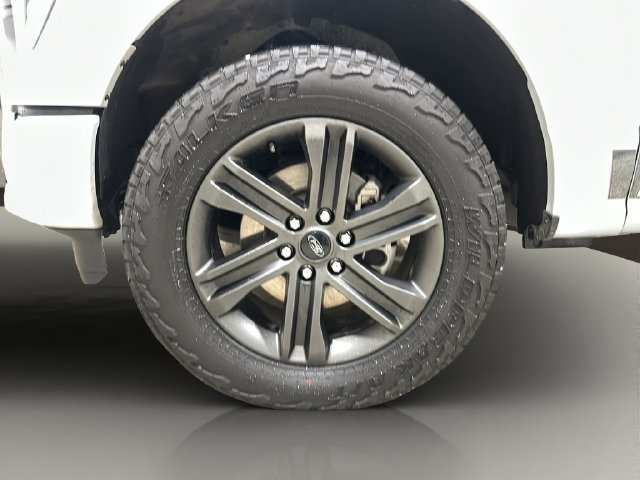 Used 2022 White Ford XLT image 24