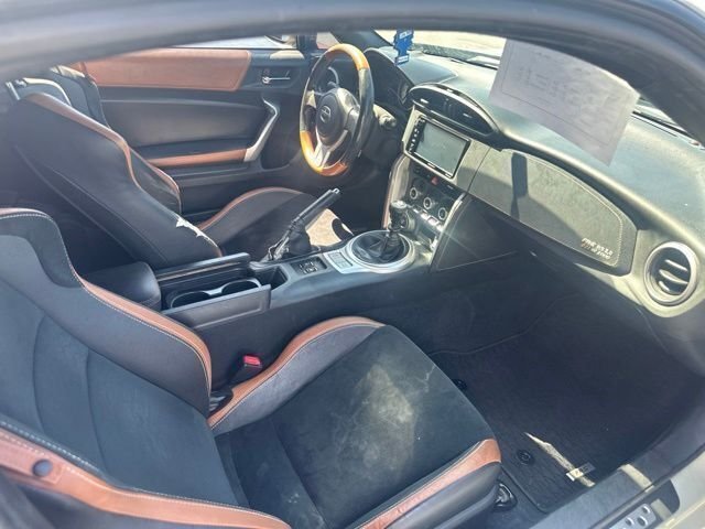 Used 2016  Scion Release Series image 10
