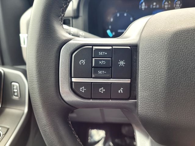 Used 2025  Ford XLT image 24