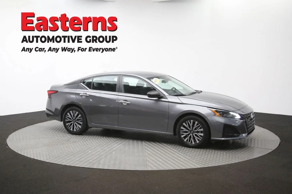 Used 2025 Gray Nissan 2.5 SV image 46