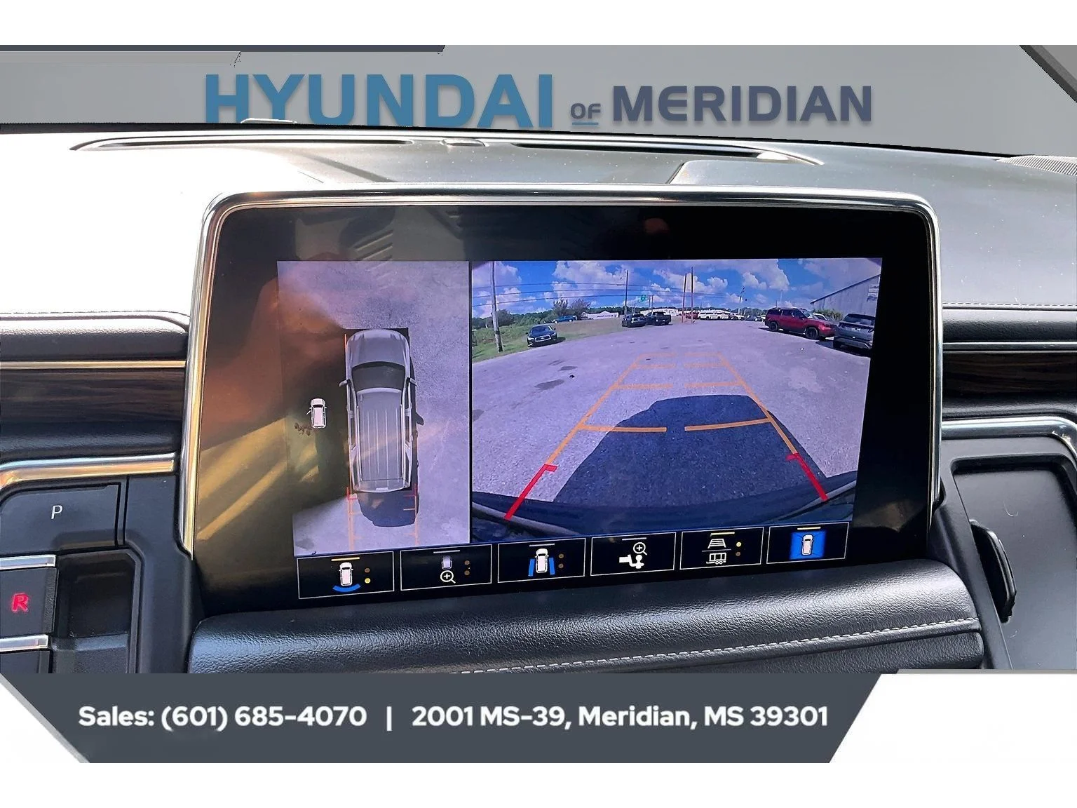Used 2021 black Chevrolet Z71 image 15