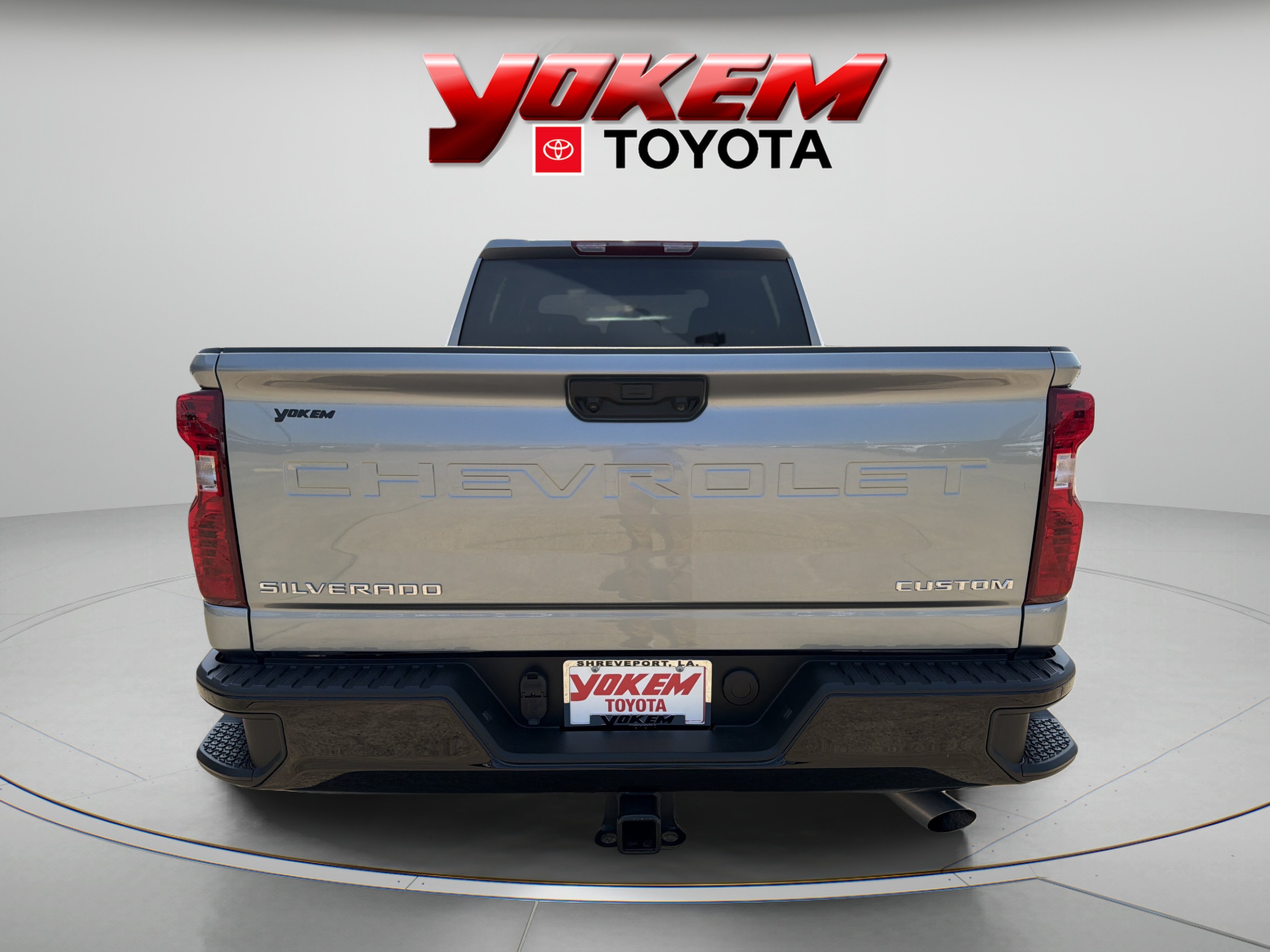 Used 2026 Sterling Gray Metallic Chevrolet Custom image 6