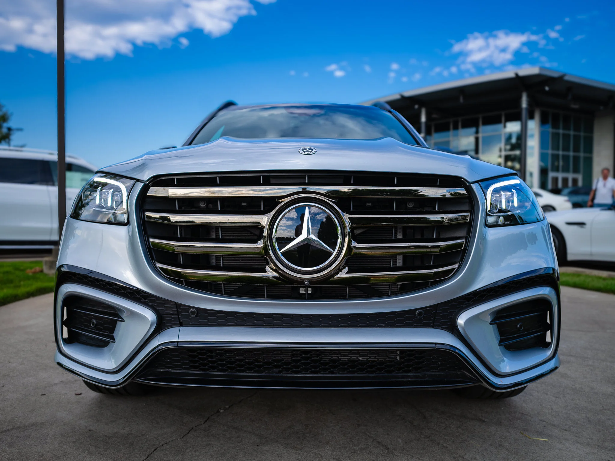 Certified Used 2025 Cirrus Silver Metallic Mercedes-Benz GLS 450 image 7