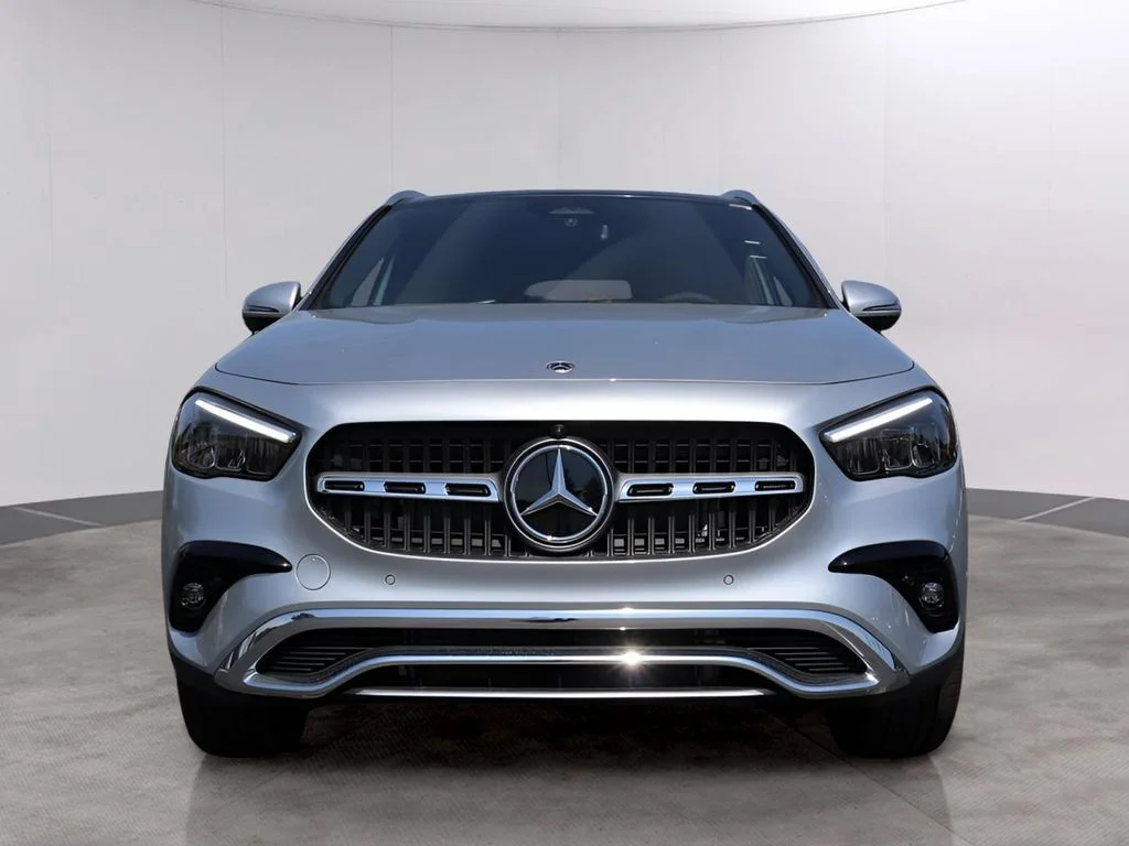 Used 2026 Cirrus Silver Metallic Mercedes-Benz GLA 250 image 2