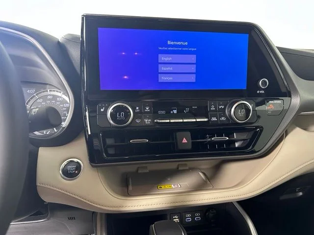 Used 2025 Beige Toyota XLE image 30