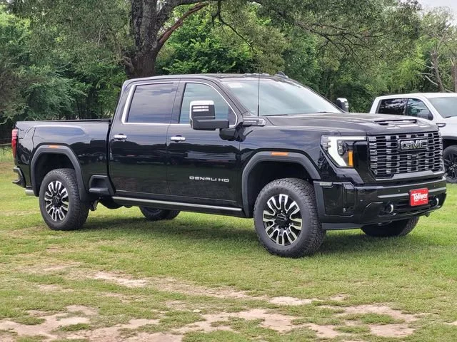2026 GMC Sierra 3500HD Denali Ultimate - Photo 2