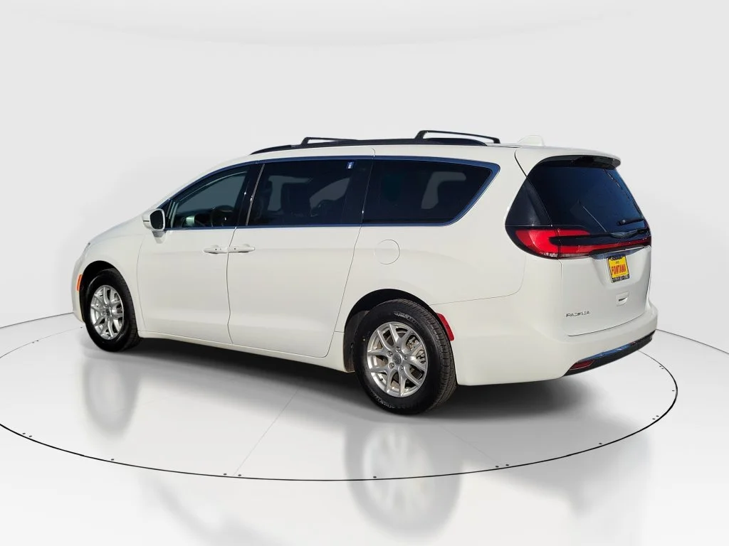 Certified Used 2022 White Chrysler Touring L image 3