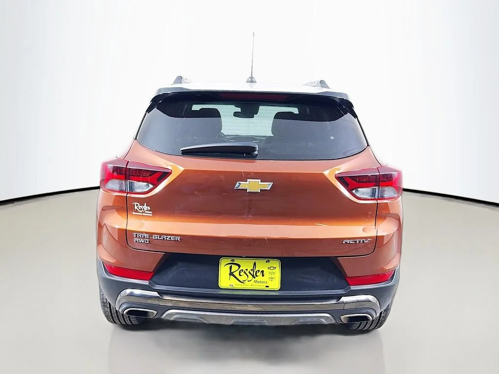 Used 2021 Dark Copper Metallic Chevrolet ACTIV image 7