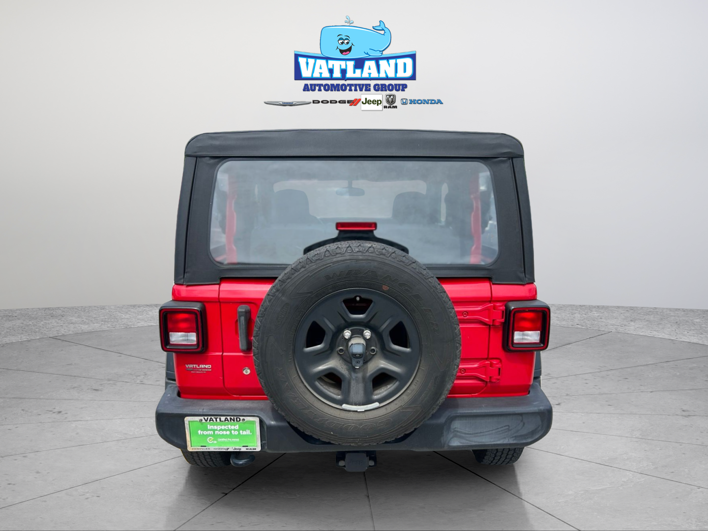 Used 2020 Red Jeep Sport image 4