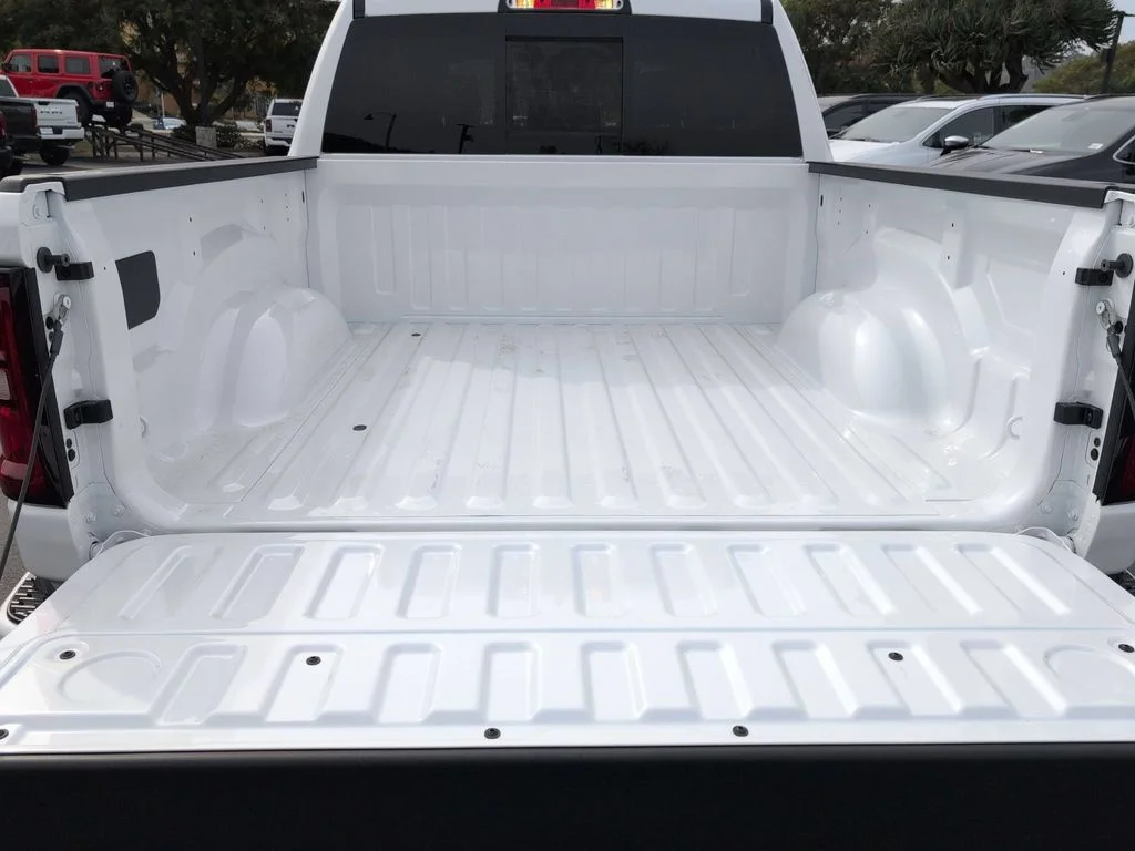 New 2026 Ivory White Tri-Coat Pearl-Coat Exterior Paint RAM Laramie image 24