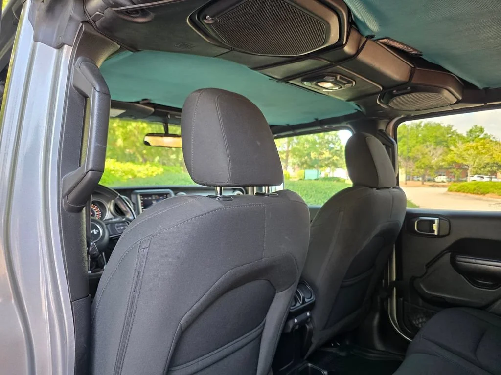 Used 2018 Silver Jeep Sport S 4x4 image 25