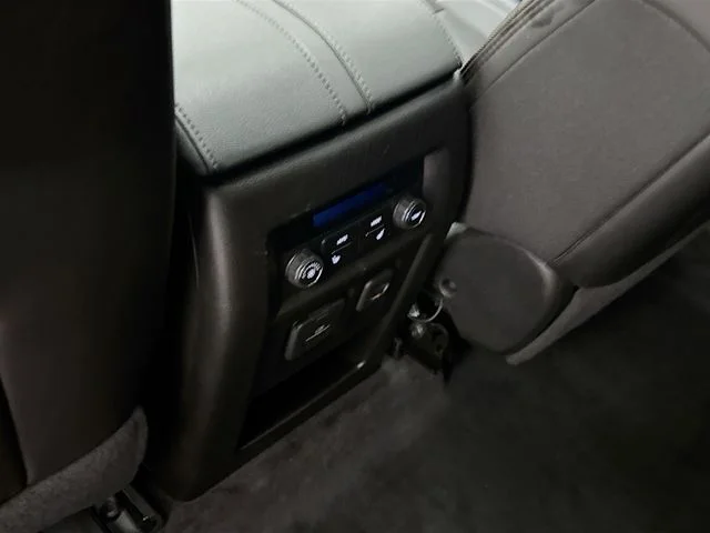 Used 2023 Red Chevrolet High Country image 29
