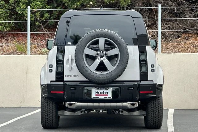 New 2026 Borasco Grey Land Rover X-Dynamic SE image 4