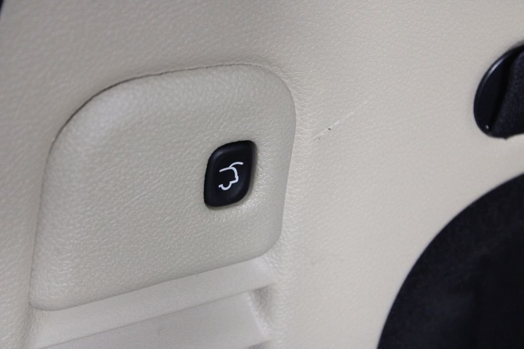 Used 2017 Black Jeep Limited image 16