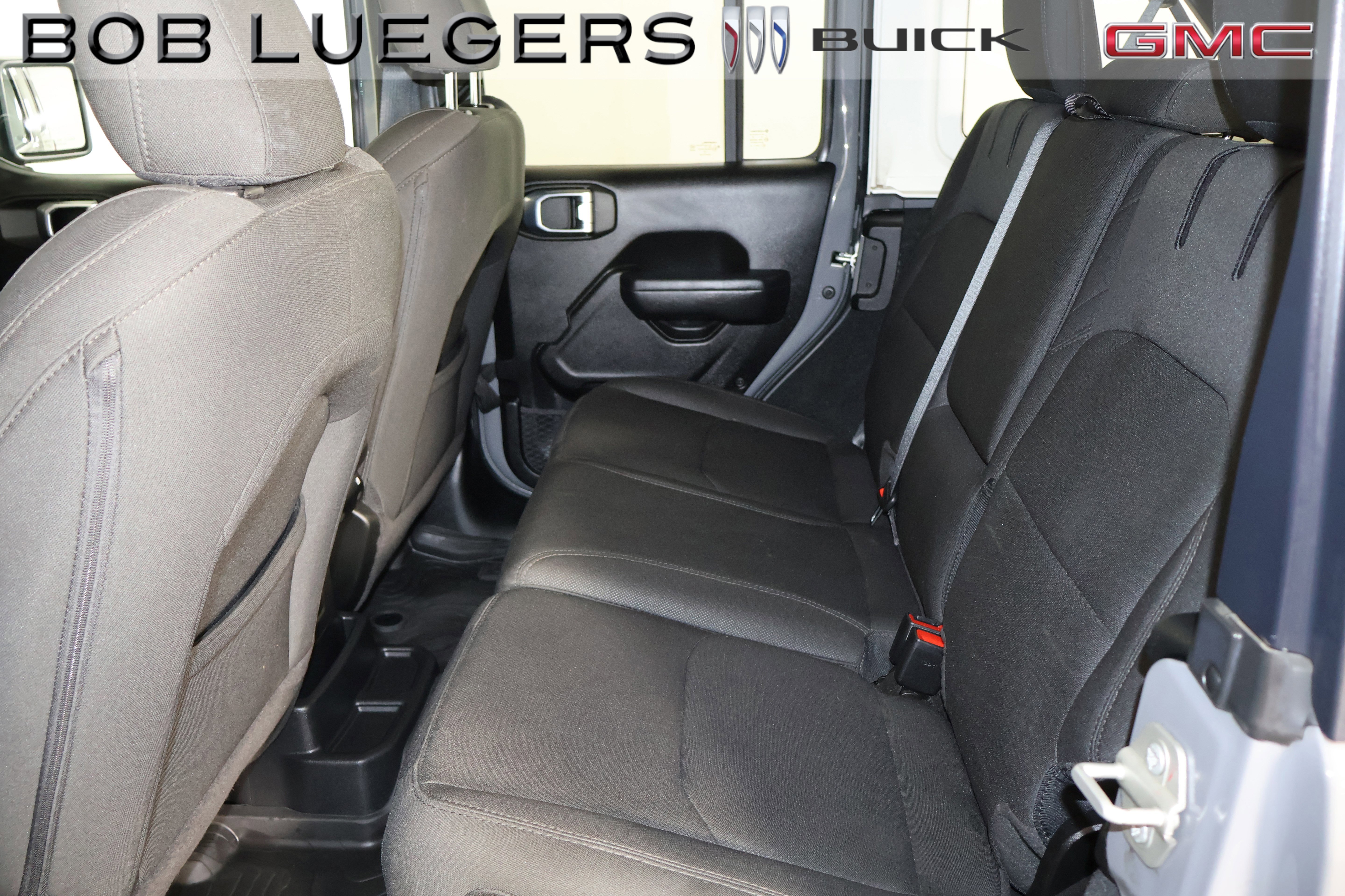 Used 2023 Gray Jeep 4x4 image 10