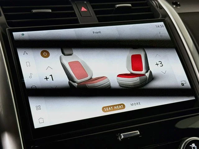 New 2026 Fuji White Land Rover Dynamic SE image 23