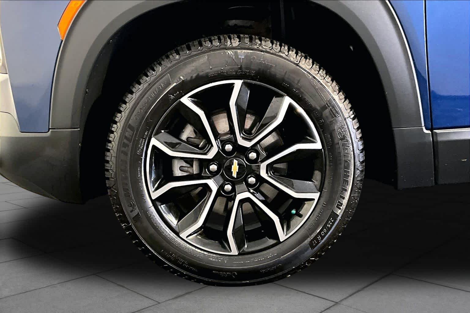 Used 2022 Blue Glow Metallic Chevrolet ACTIV image 11
