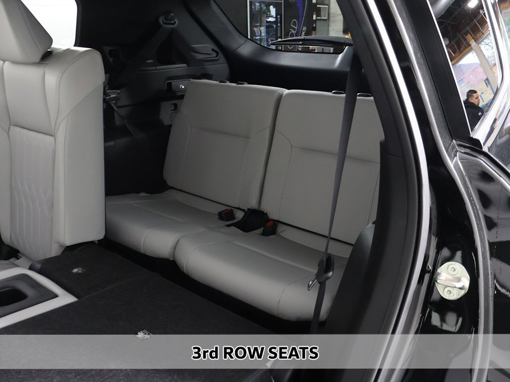 Used 2025 Black Mitsubishi SEL image 10