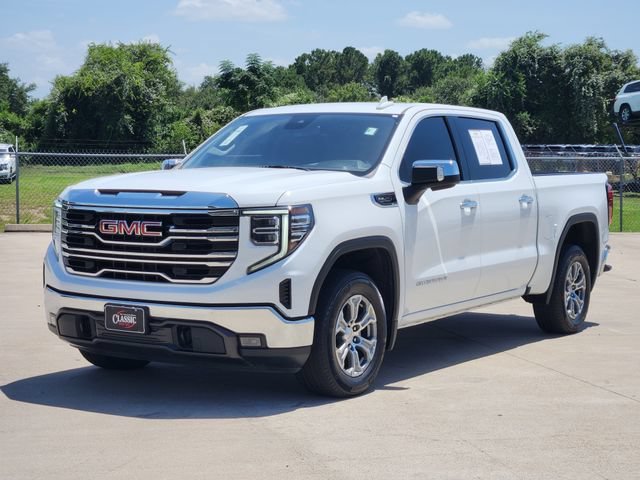 Used 2024 Summit White GMC SLT image 3