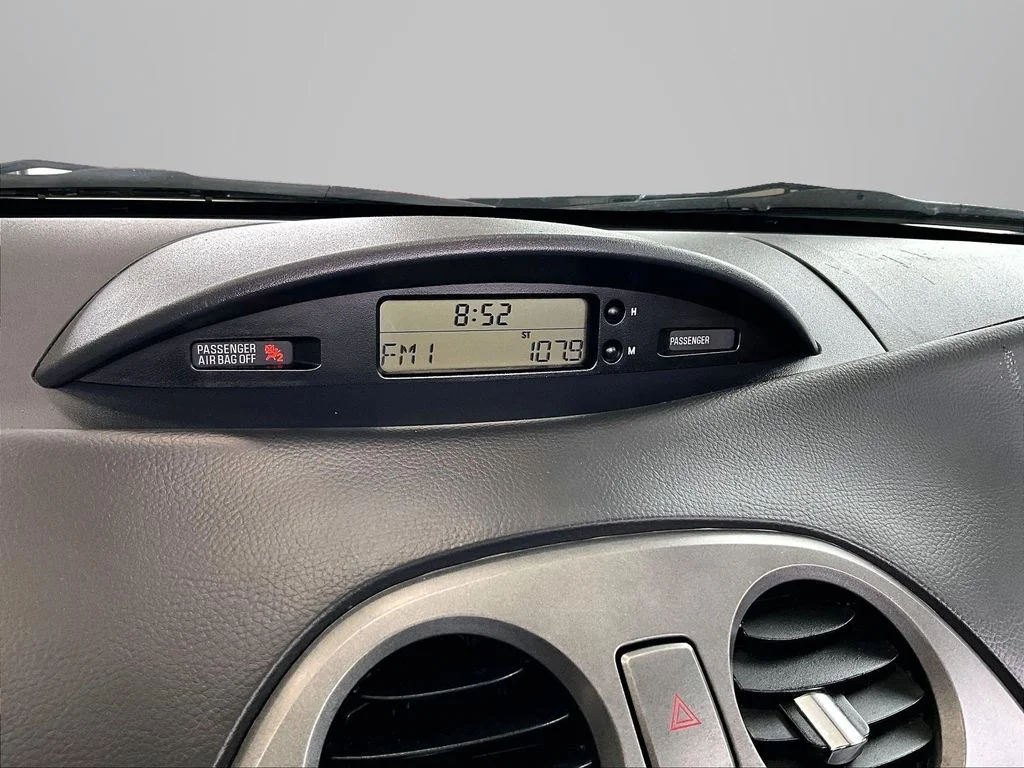 Used 2012 White Mitsubishi GS Sport image 22