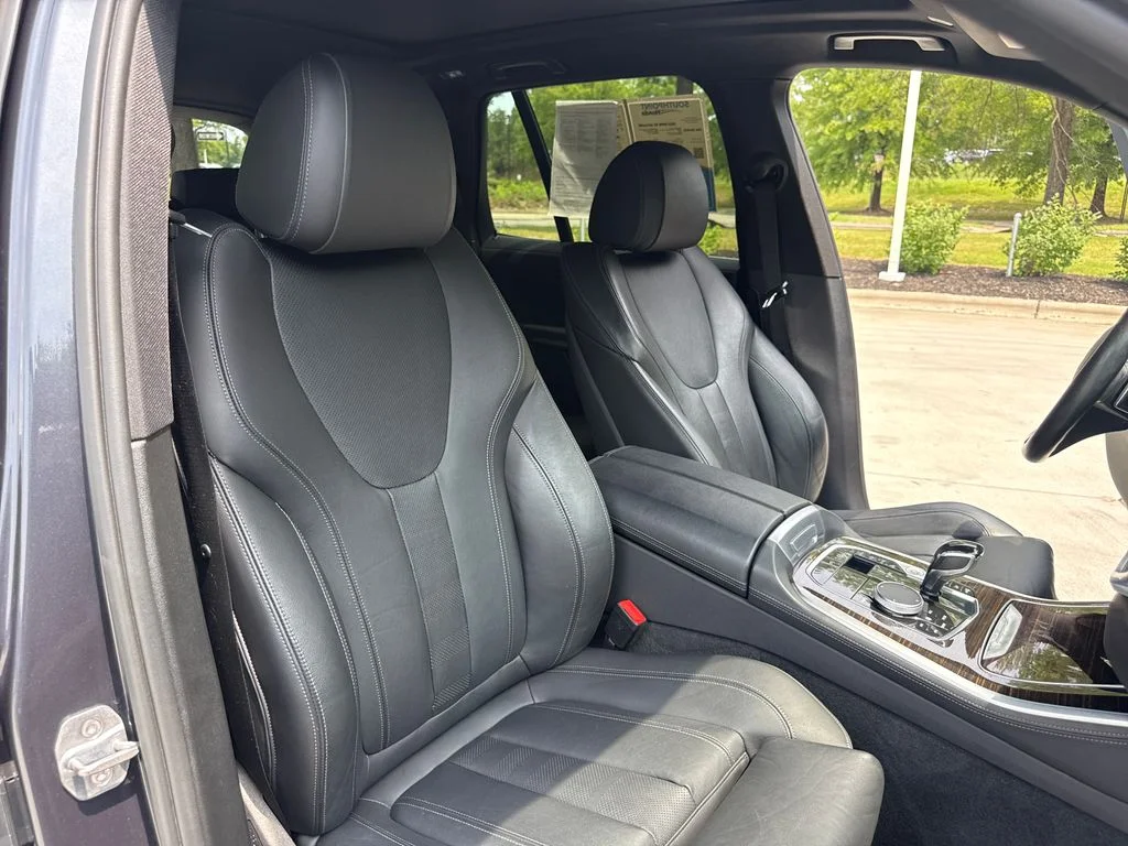 Used 2019 Gray Metallic BMW xDrive40i image 34