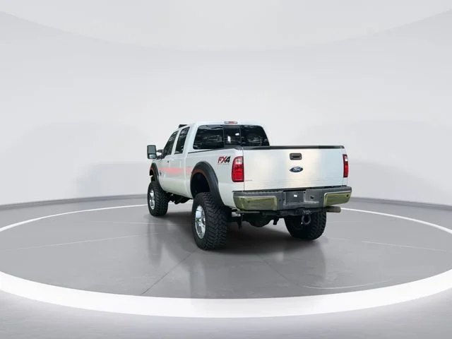 Used 2012 White Ford Lariat image 5
