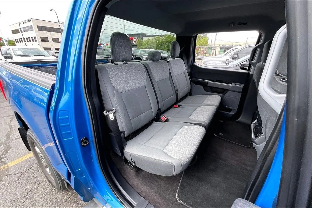 Used 2021  Ford XLT image 24
