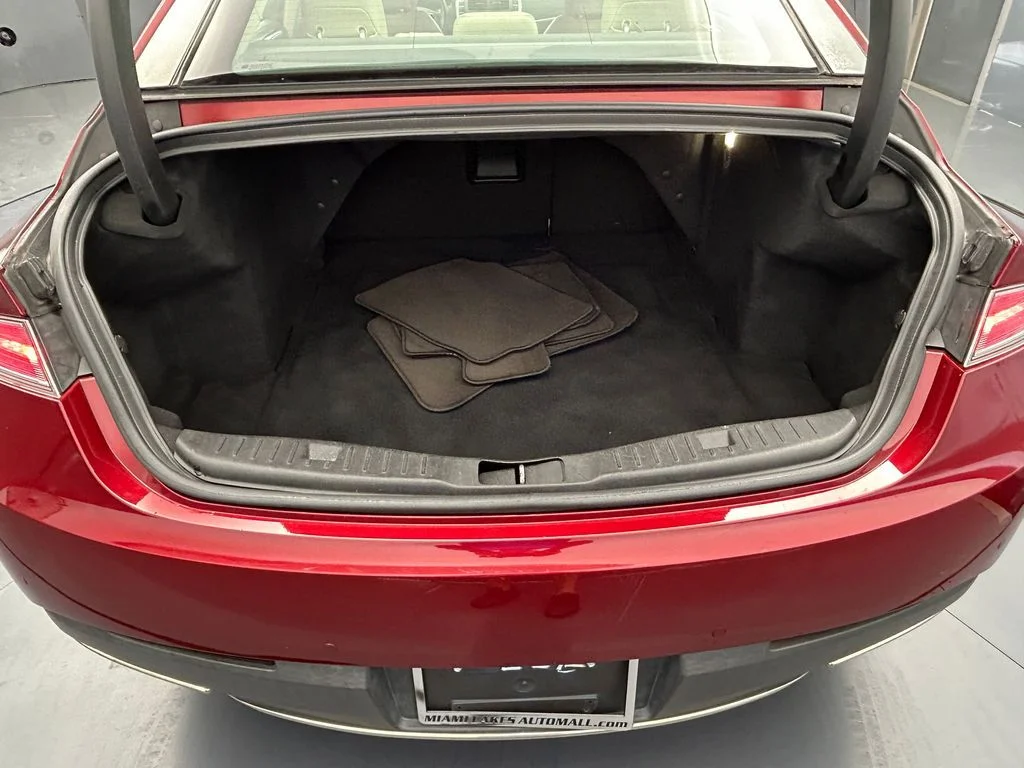Used 2017 Ruby Red Metallic Lincoln Reserve image 44