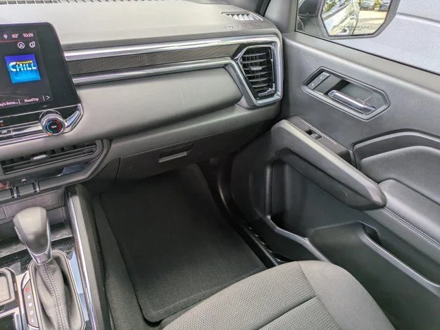 Used 2023 Summit White GMC Elevation image 17