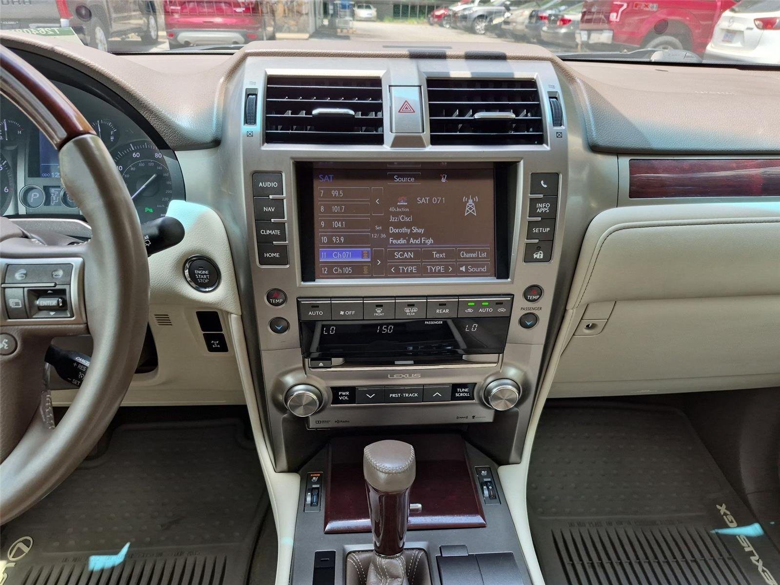 Used 2015 Claret Mica Lexus  image 24