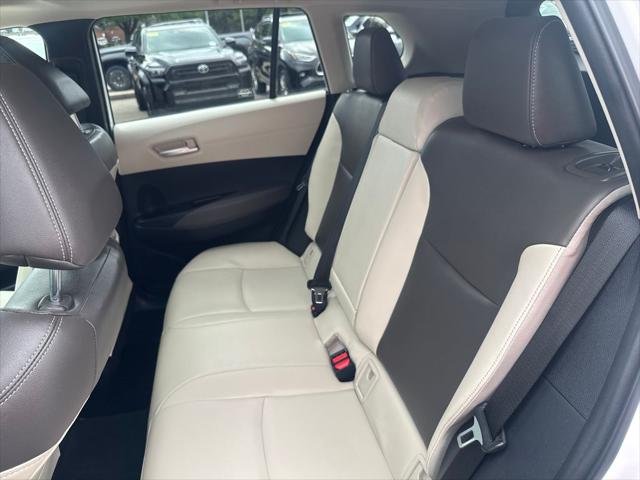 Certified Used 2023 WIND CHILL PEARL* Toyota  image 37