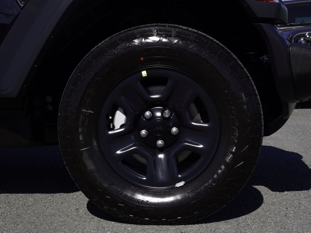 New 2026 Black Clear-Coat Exterior Paint Jeep Sport image 9